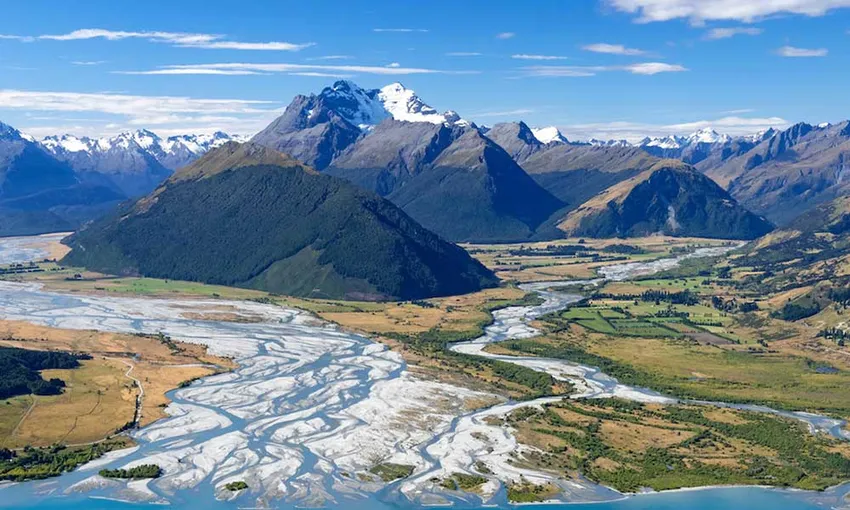 Snow Landing Helicopter Flight from Glenorchy