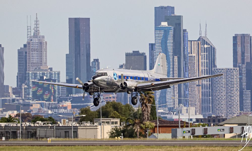 Thrilling Historic Plane Flight in Melbourne - 30 Minutes