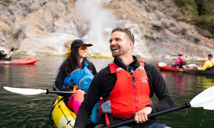 Waimangu Valley Walk & Steaming Cliffs Kayak Private Tour | Experience OZ
