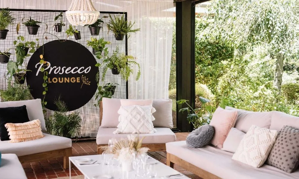 Prosecco Brunch at Brown Brothers Vineyard | Experience Oz-1