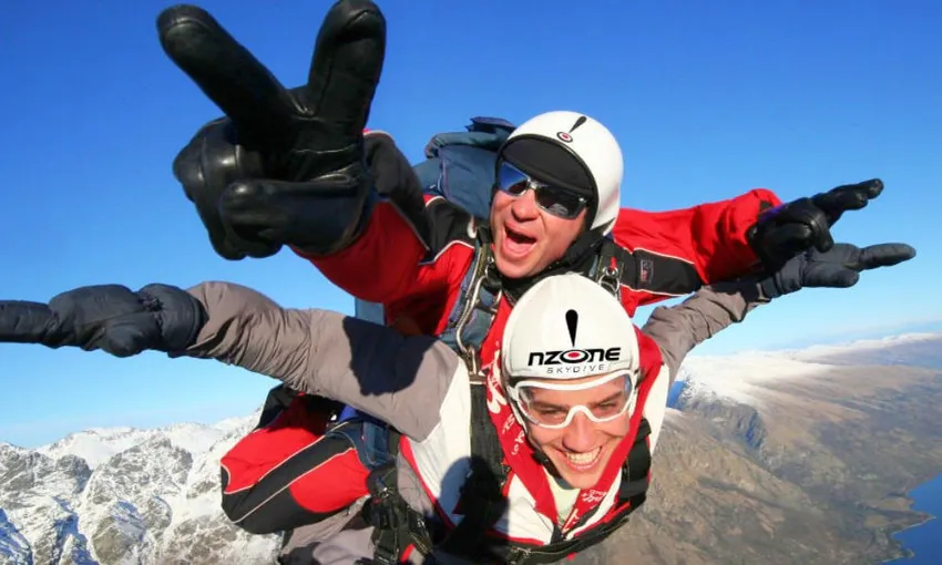 Queenstown 15,000ft Tandem Skydive - Book Online | Experience Oz