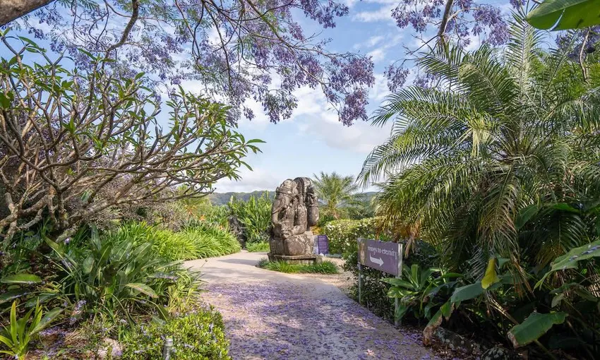 Crystal Castle Byron Bay | Experience Oz