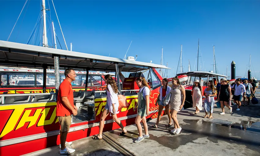 Thundercat Whitsundays 1 Day Tour | Experience Oz