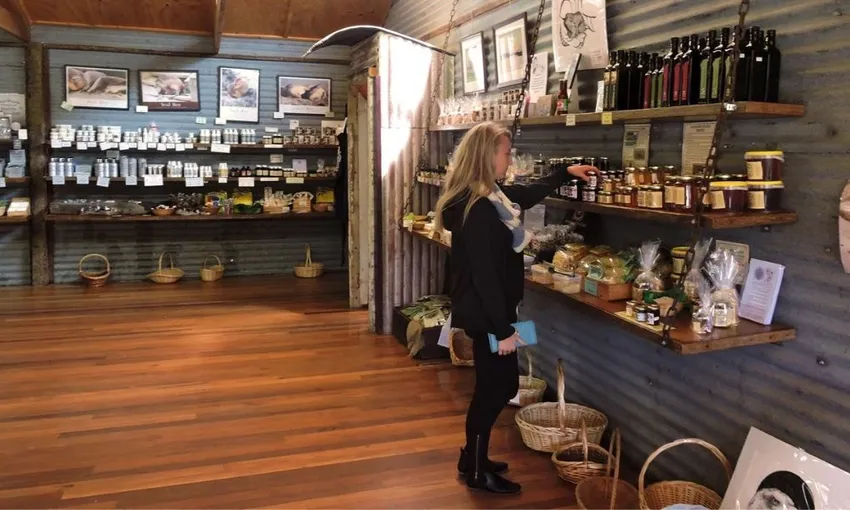 Kangaroo Island Sip & See Full Day Tour from Adelaide with Lunch