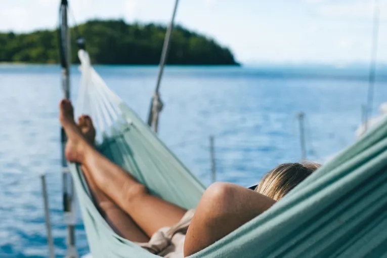2 Night Whitsundays Sailing Adventure on Condor | Experience Oz