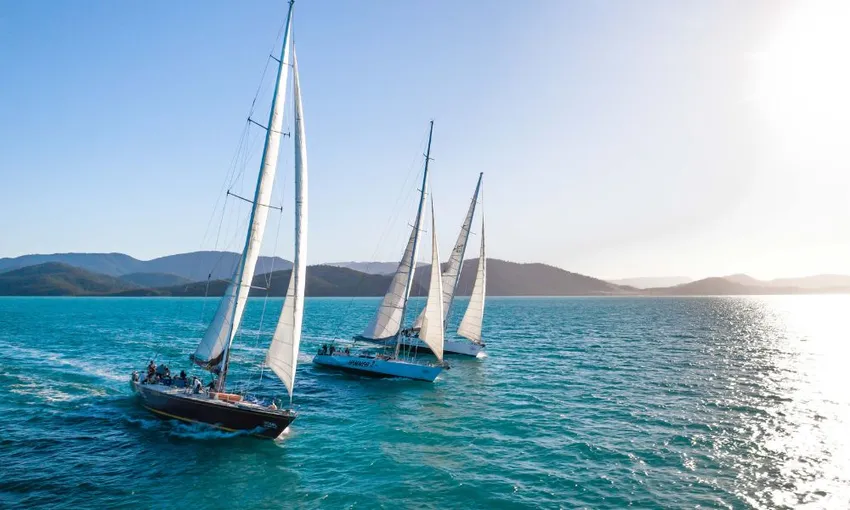 2 Night Whitsundays Sailing Adventure on Condor | Experience Oz
