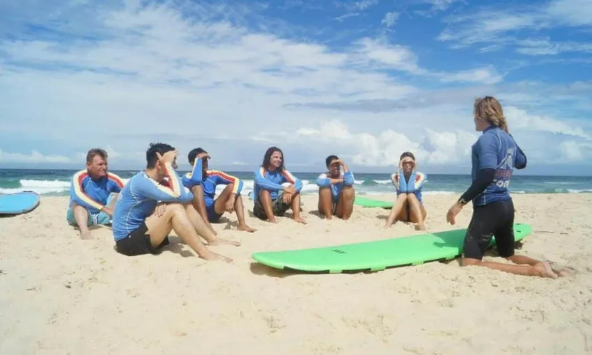 Cheyne Horan Surf Lessons in Surfers Paradise - Book Now | Experience Oz
