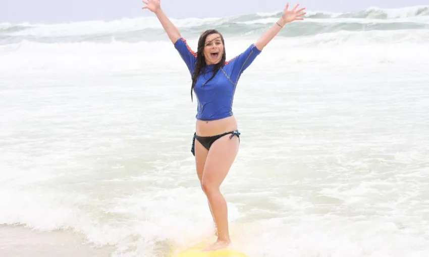 Cheyne Horan Surf Lessons in Surfers Paradise - Book Now | Experience Oz