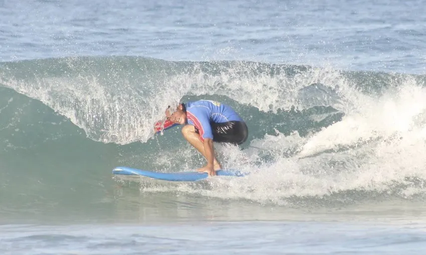 Cheyne Horan Surf Lessons in Surfers Paradise - Book Now | Experience Oz