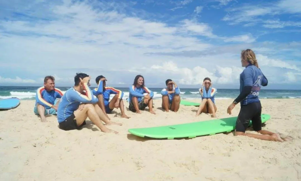 Cheyne Horan Group Surf Lesson Packages | Experience Oz-1