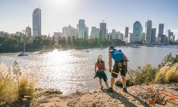 Brisbane Twilight Abseil Adventure