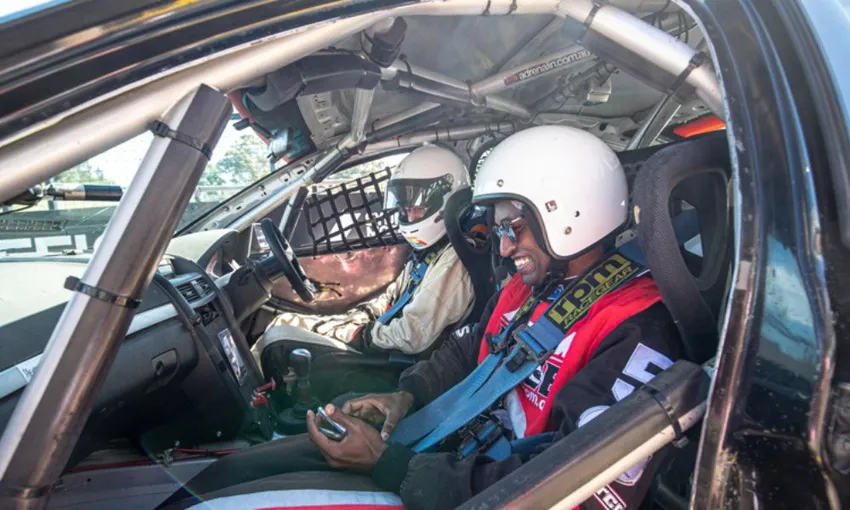 Sydney V8 6 Drive Laps - Book Now | Experience Oz