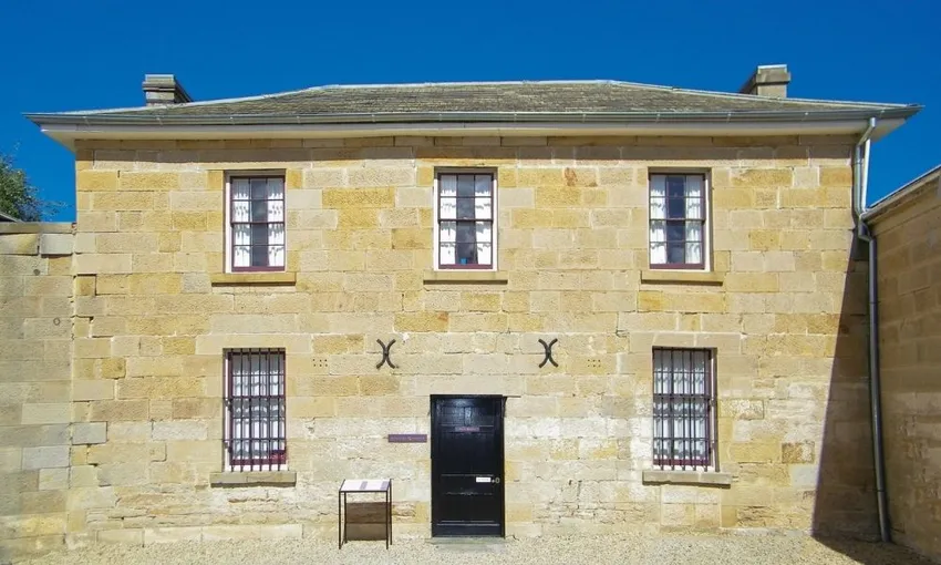 Hobart City Mt Wellington & Richmond Day Tour | Experience Oz