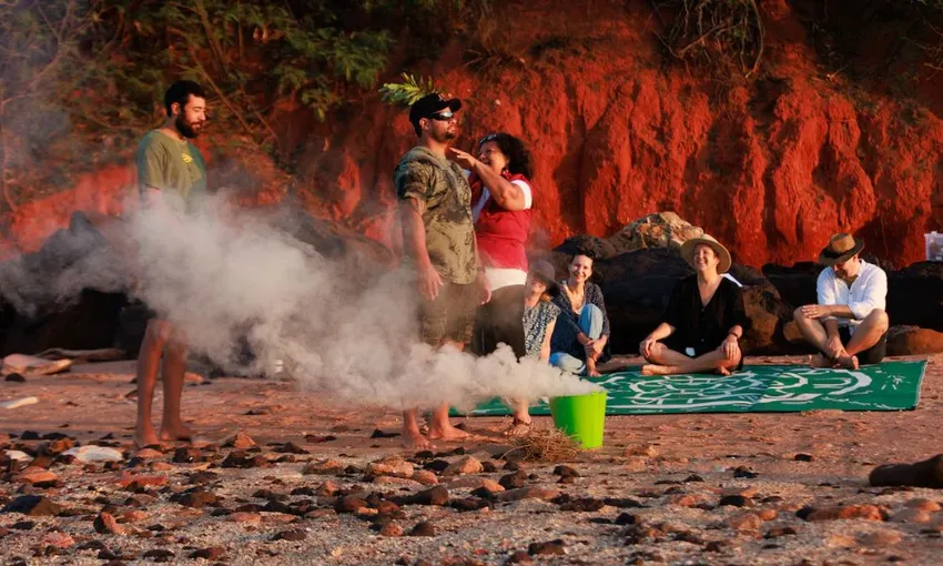 Broome Foreshore Beach Aboriginal Walking Tour | Experience Oz