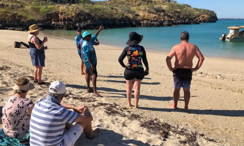 Dampier Peninsula Oolin Sunday Island Cultural Tour | Experience Oz-3