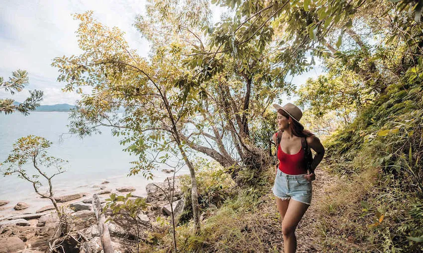 Dunk Island Full Day Tour from Cairns | Experience Oz