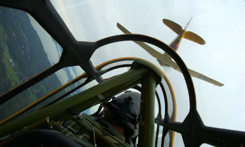 Aerobatic Flight in a Genuine WW2 Warbird Plane