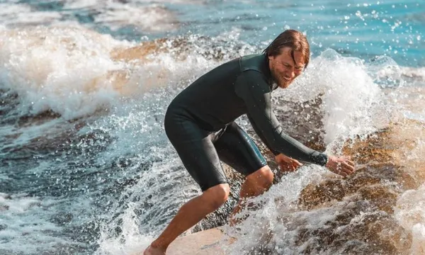 Sydney Wakesurfing Lessons in Middle Harbour