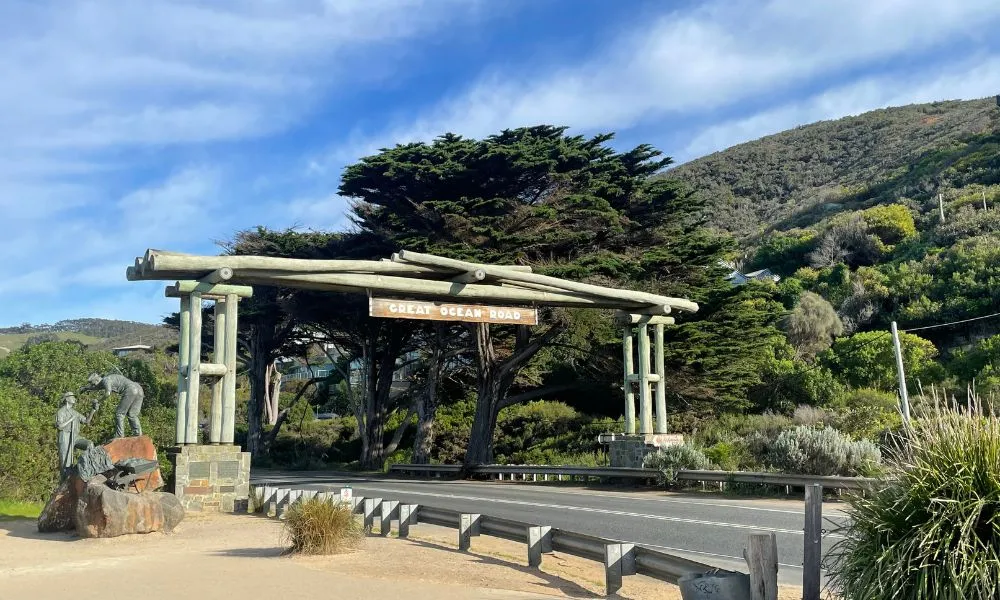 Great Ocean Road and 12 Apostles Tour from Melbourne - Full Day | ExperienceOz-2