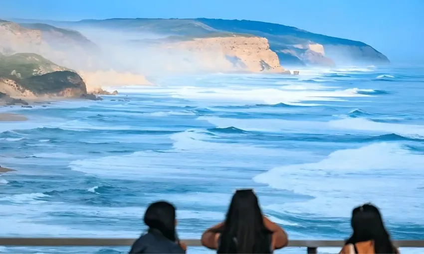 Great Ocean Road and 12 Apostles Tour from Melbourne - Full Day | ExperienceOz