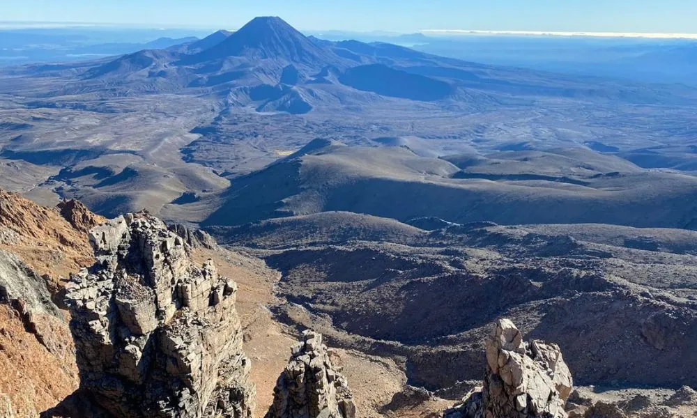 Premium Mt Ruapehu Summit Plateau Guided Group Hike-6