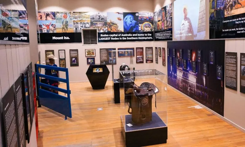 Isa Experience Heritage Display - Book Now | Experience Oz