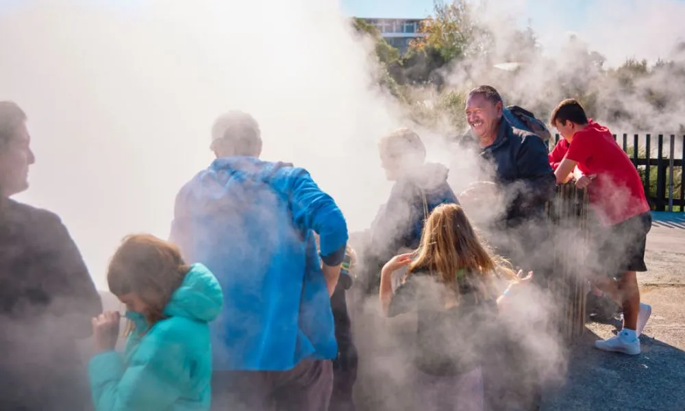 Whakarewarewa Village Guided Tour - 1 Hour-4