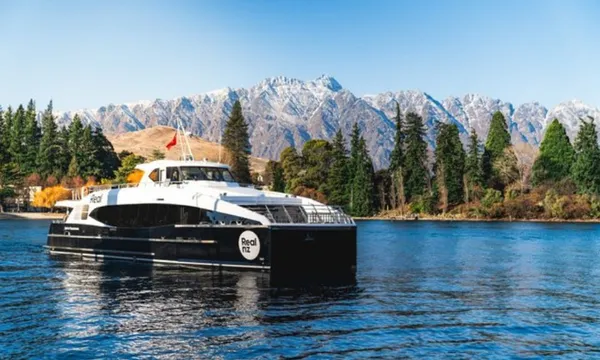 Queenstown Lake Cruise and Walter Peak Farm Tour