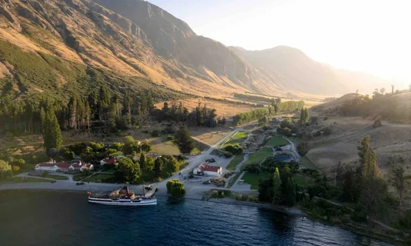 Queenstown Lake Cruise and Walter Peak Farm Tour