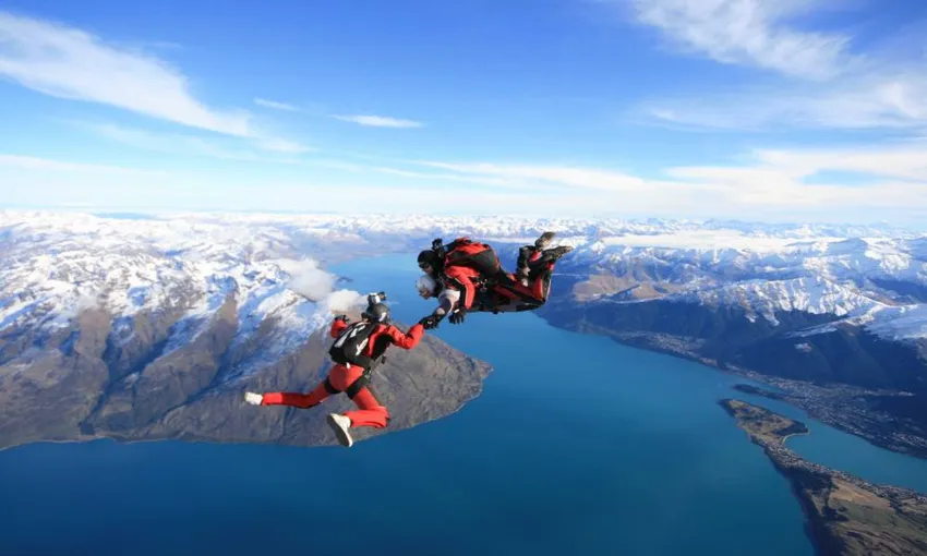 Queenstown 9,000ft Tandem Skydive - Book Online | Experience Oz