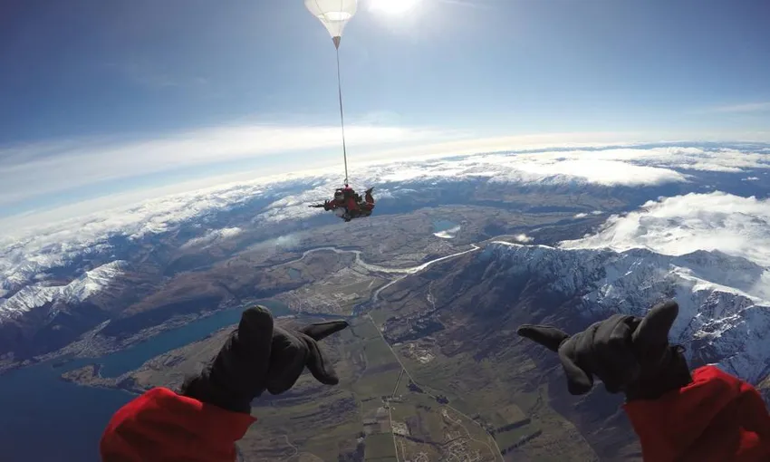 Queenstown 9,000ft Tandem Skydive - Book Online | Experience Oz