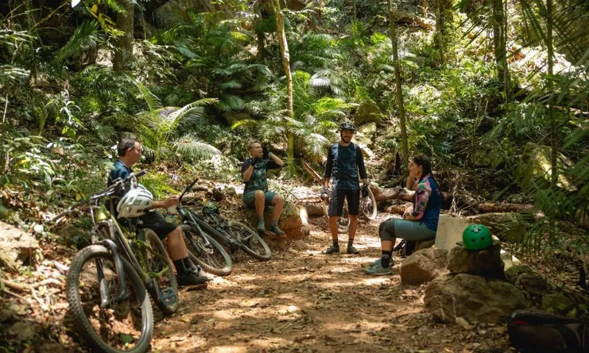 Smithfield Cairns Half Day Mountain Bike Tour