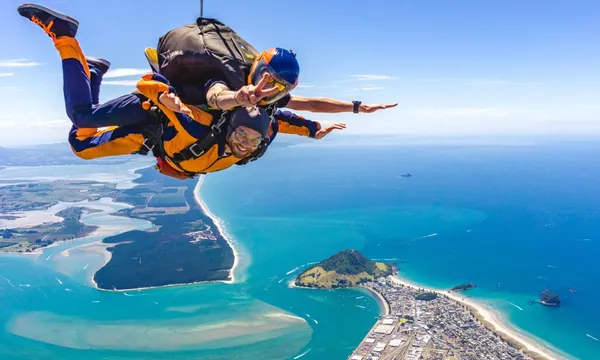 12,000ft Skydive at Mount Maunganui Peninsula