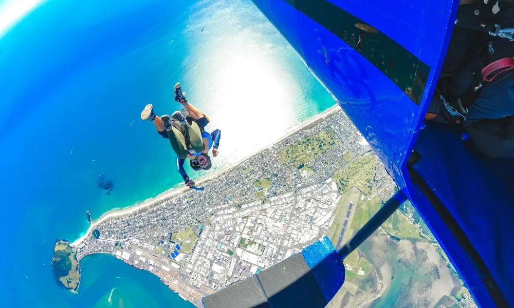 12,000ft Skydive Mount Maunganui Peninsula | Experience Oz + NZ-4