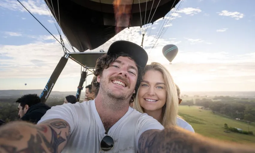Hot Air Balloon Ride & Breakfast - Hunter Valley 