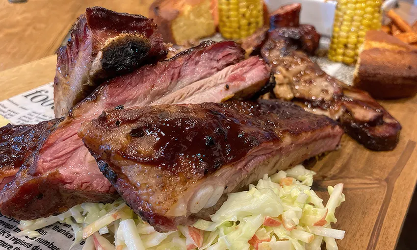 Bellarine Estate Texas BBQ Dinner - For 2 | Experience Oz