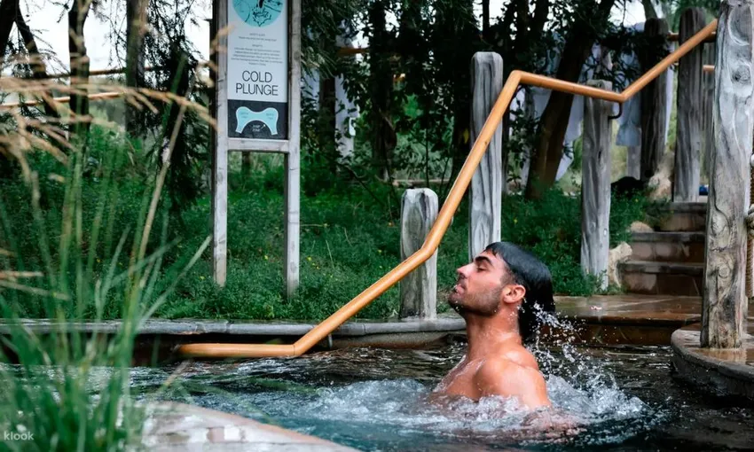 Peninsula Hot Springs Entry Ticket to Bath House | Experience Oz