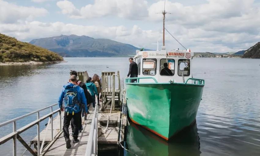 Lake Rotomahana Cruise with Geothermal Walk - 3.5 Hours