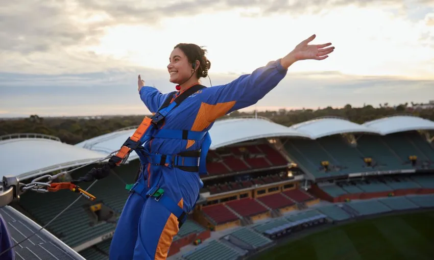 Twilight Roof Climb with Bonus Photo Pack - 2 Hours - Adelaide Oval