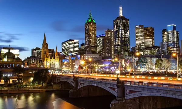 Melbourne Golden Hour Cruise - 90 Minutes