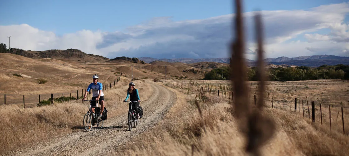 1 Day Lake Dunstan Cycling Tour - Book Now | Experience Oz-1