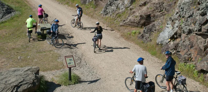 1 Day Lake Dunstan Cycling Tour - Book Now | Experience Oz