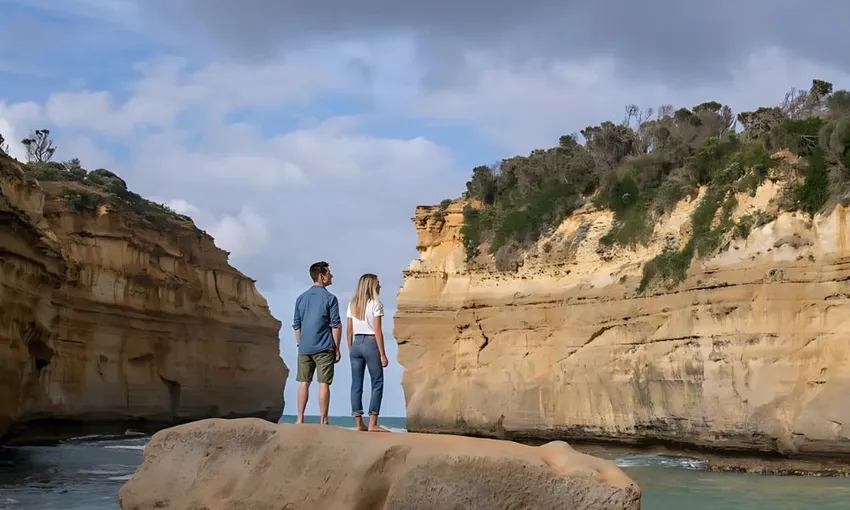 Great Ocean Road and Twelve Apostles Tour Full Day - Book Now | Experience Oz