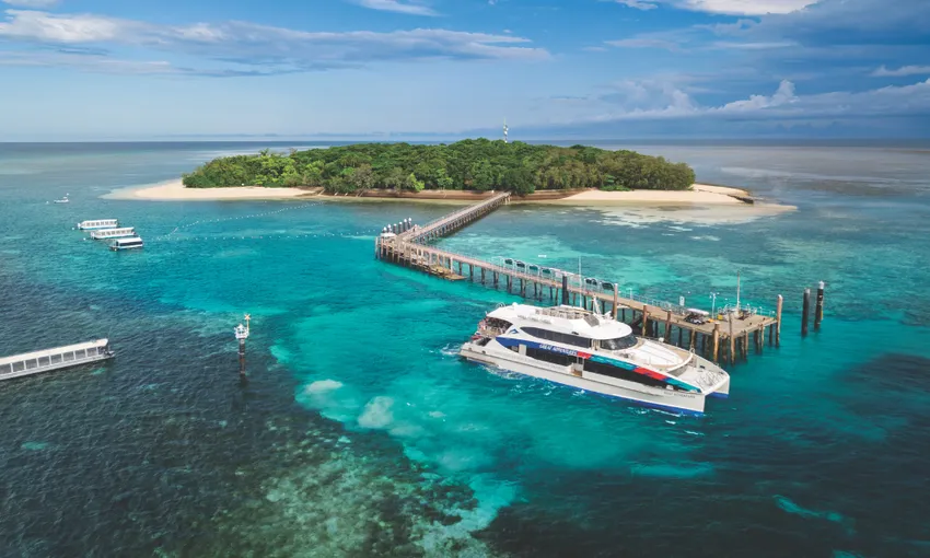 Full Day Great Barrier Reef & Green Island Combo