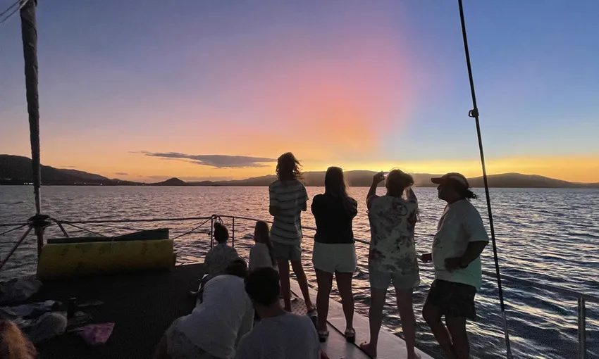 Tongarra Full Day Day Sail & Snorkel - Whitsundays | Experience Oz