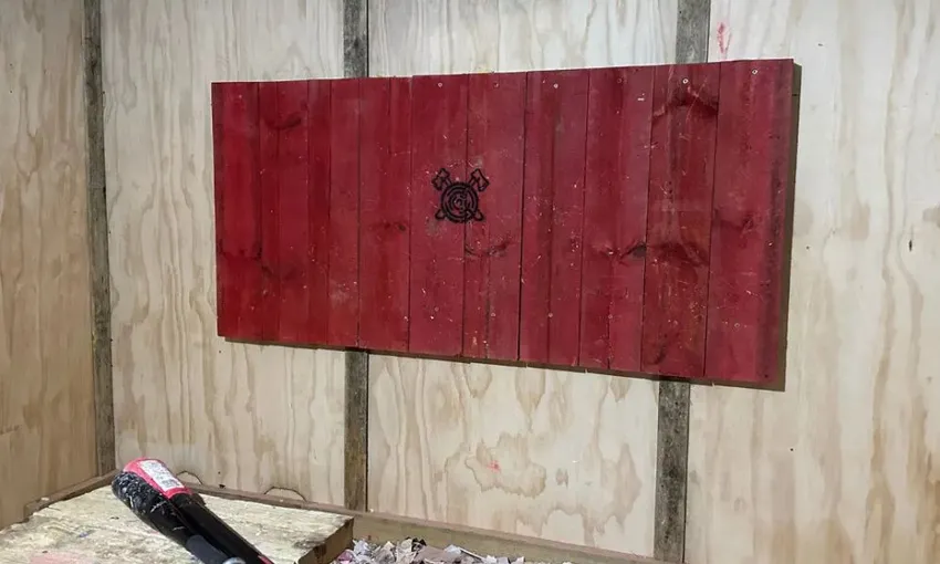 30 Minute Rage Room Session at The Smashed Inn - Brisbane
