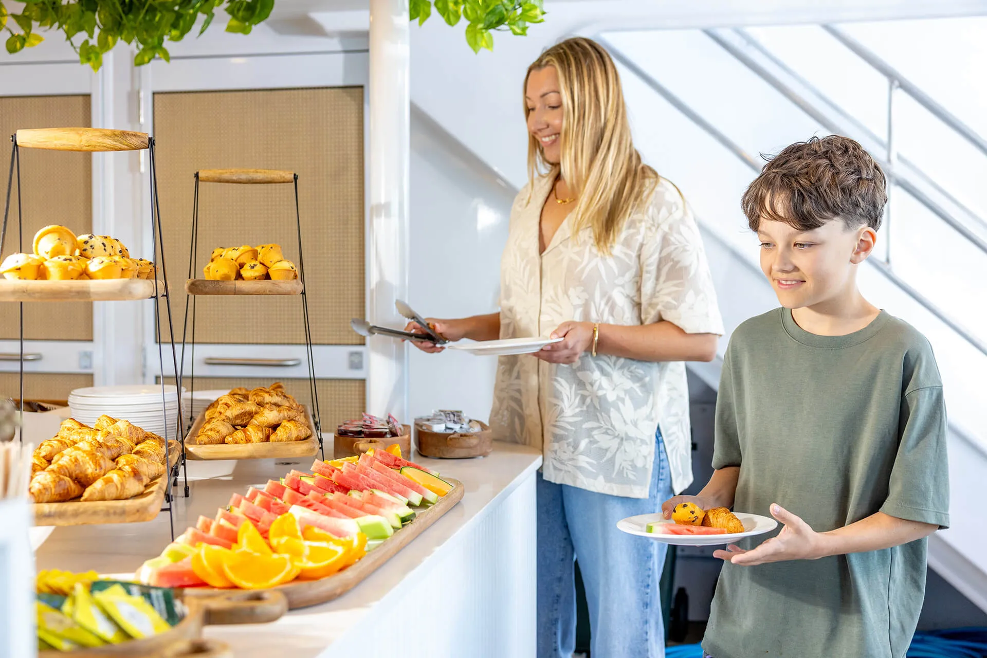 Gold Coast Dolphin & Tangalooma Wrecks Cruise | Experience Oz-10