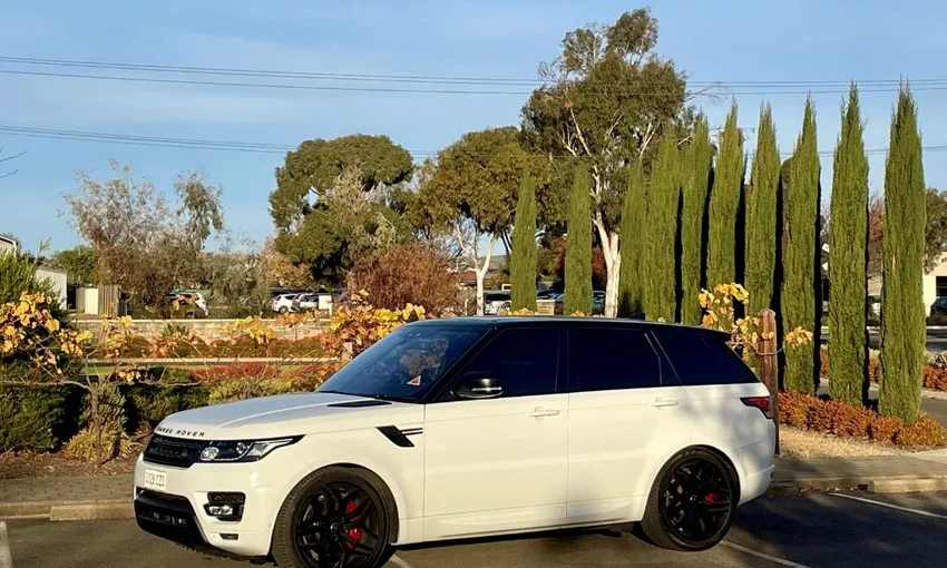 Luxury Range Rover Barossa Valley Tour - 3.5 Hours - For 2 | Experience Oz