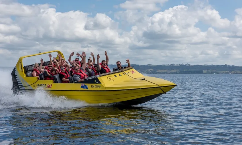 Rotorua Jet Boat Rides - Book Now | Experience Oz + NZ