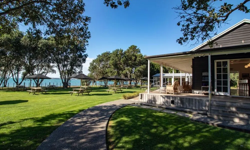 Man O' War Vineyard Waiheke Island Return Ferry - 90 Minutes | Experience Oz-3